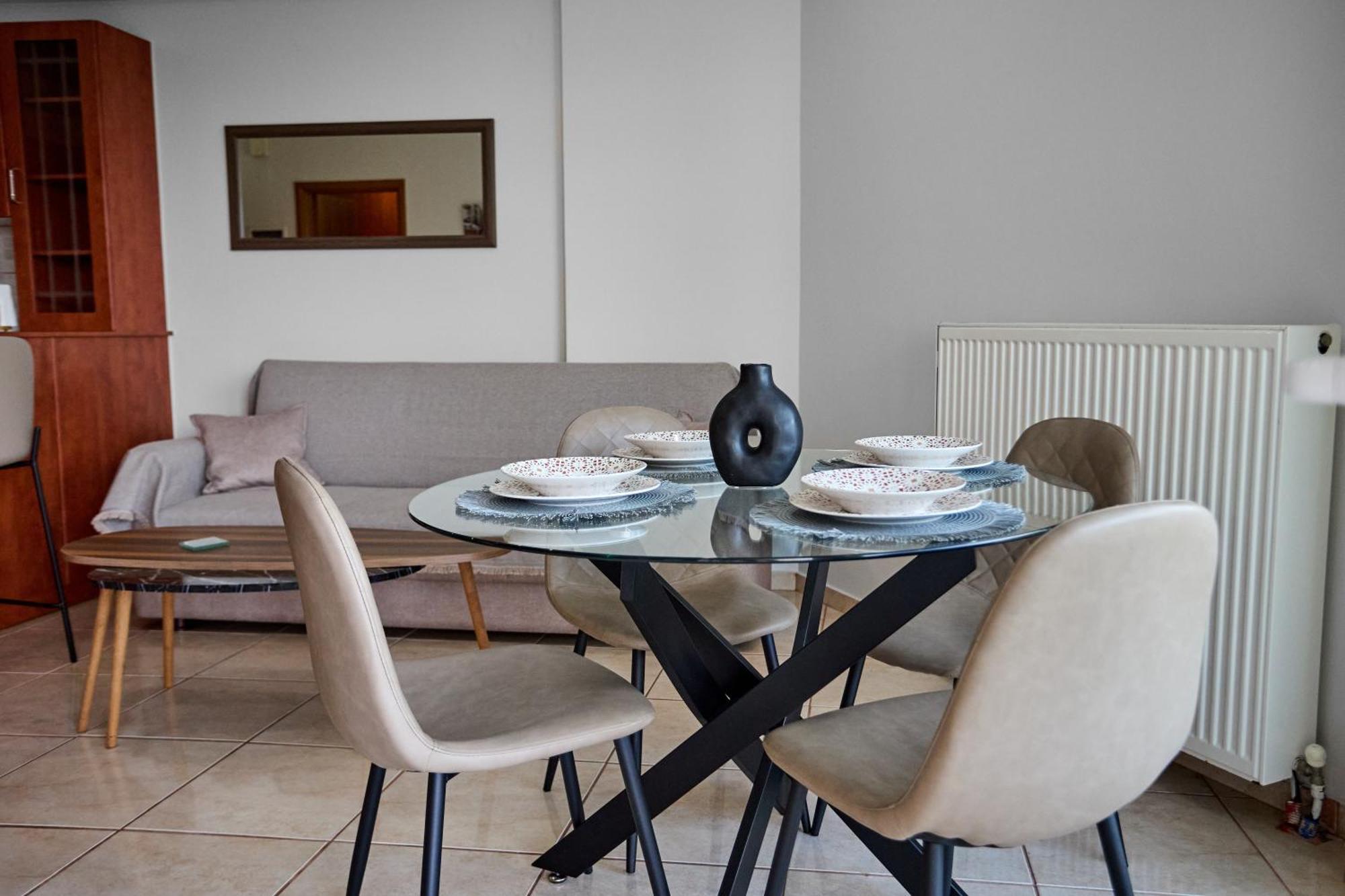 Chios Town Apartment - Heart Of Chios Town With 2 Minute Walk To The Beach מראה חיצוני תמונה